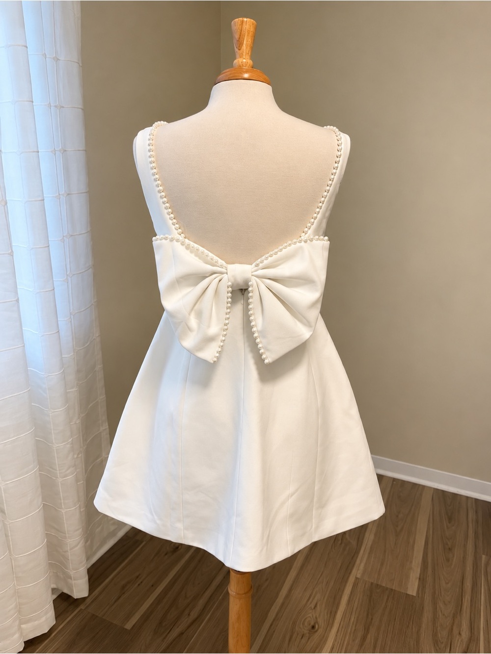 Altar’d State Pearl Bow Bridal Mini Dress – Size Medium NWT